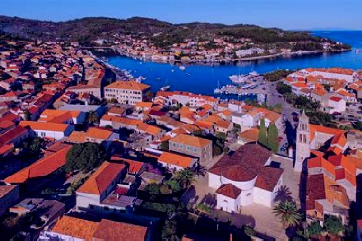 Kinsley, 28 — Escort in Vela Luka, Croatia