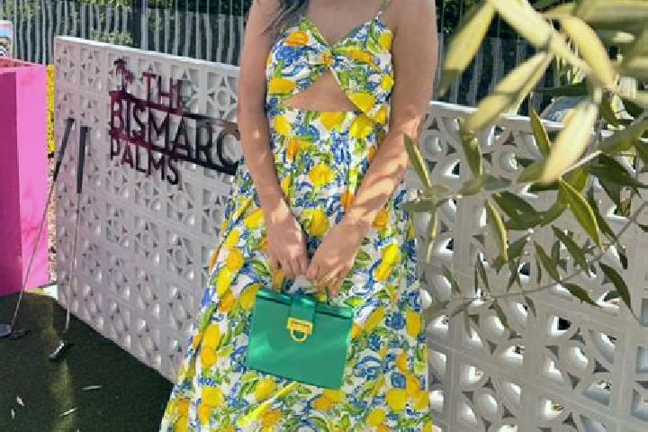 Kinsley, 29 — Escort in Yesilbarak, Turkey