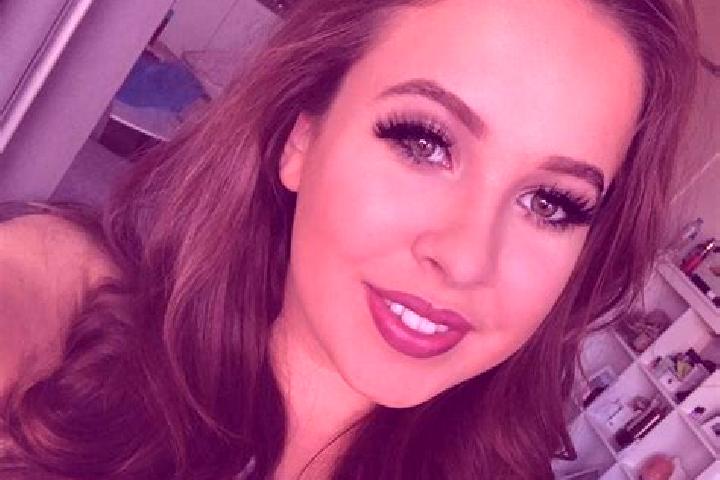 Kinsley, 30, a blonde dark-eyed middle eastern companion based in Thionville. Offering Fetish, Erotic Massage, Massage, Dinner Date. Available for incall and...
