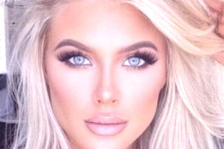 Kinsley, 30, a platinum blonde brown-eyed mixed companion based in Bailey Prairie. Offering Roleplay, Deep French Kissing, OWO. Available for incall and outc...