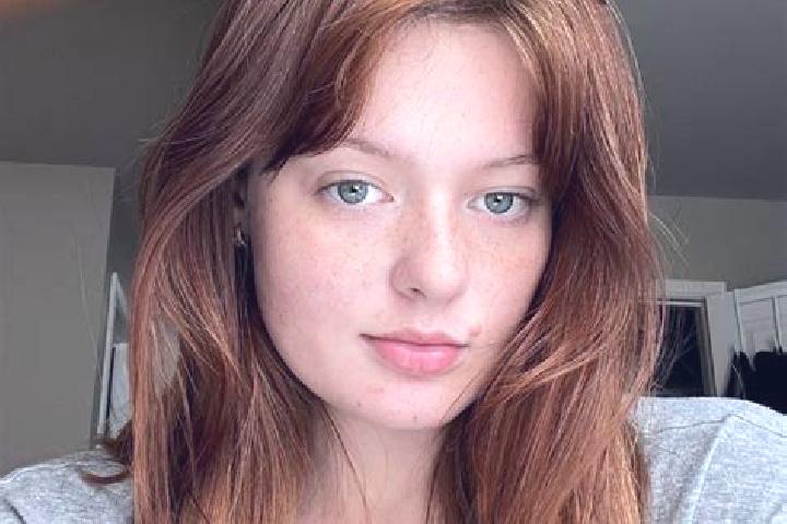 Kinsley, 30, a red grey-eyed european companion based in Beicuo. Offering Tantra, Deep French Kissing, Massage. Available for incall and outcall, overnight b...
