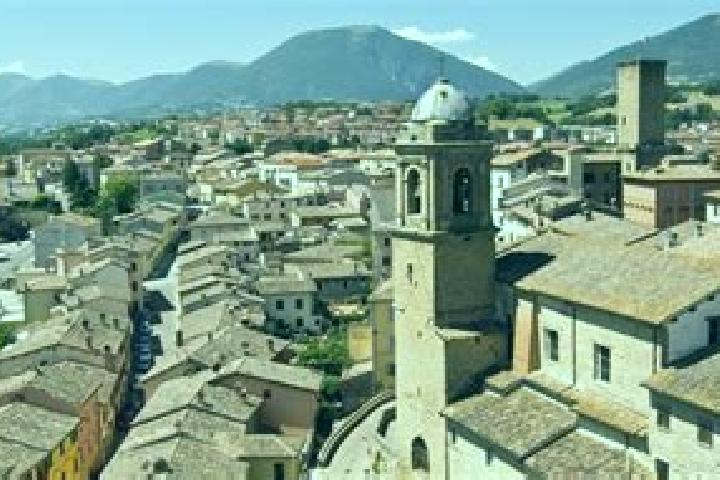 Kinsley, 30 — Escort in Castelraimondo, Italy