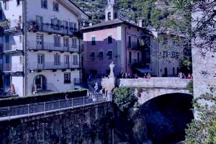 Kinsley, 30 — Escort in Chiavenna, Italy