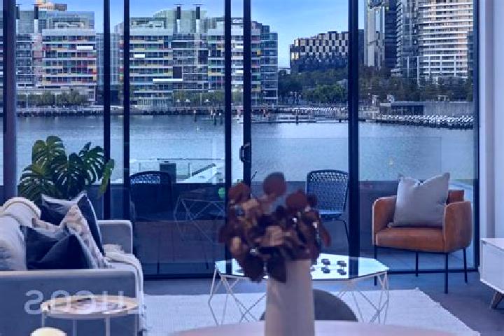 Kinsley, 30 — Escort in Docklands, Australia