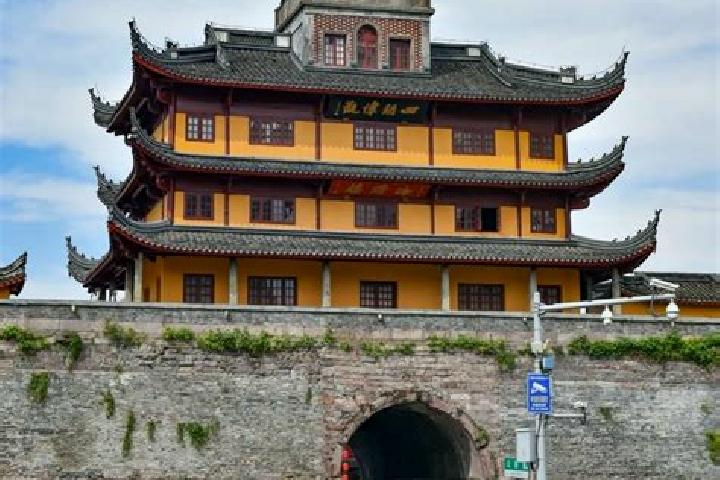 Kinsley, 30 — Escort in Zhihe, China
