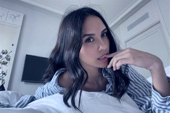 Kinsley, 31, a auburn brown-eyed latina companion based in Papauti. Offering Duos, Travel Companion, Girlfriend Experience, A-Level. Available for incall and...