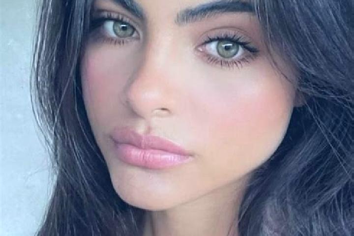 Kinsley, 31, a black hazel-eyed middle eastern companion based in Dairago. Offering OWO, Striptease, Dinner Date, Fetish. Available for incall and outcall, d...
