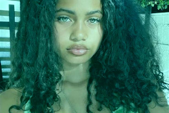 Kinsley, 31, a red green-eyed mixed companion based in Taraghin. Offering Duos, A-Level. Available for incall and outcall, day and evening dates.