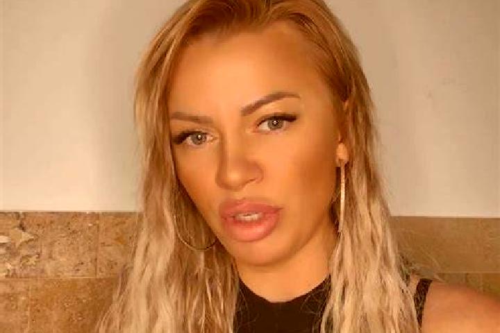 Kinsley, 31 — Escort in Adam, Romania