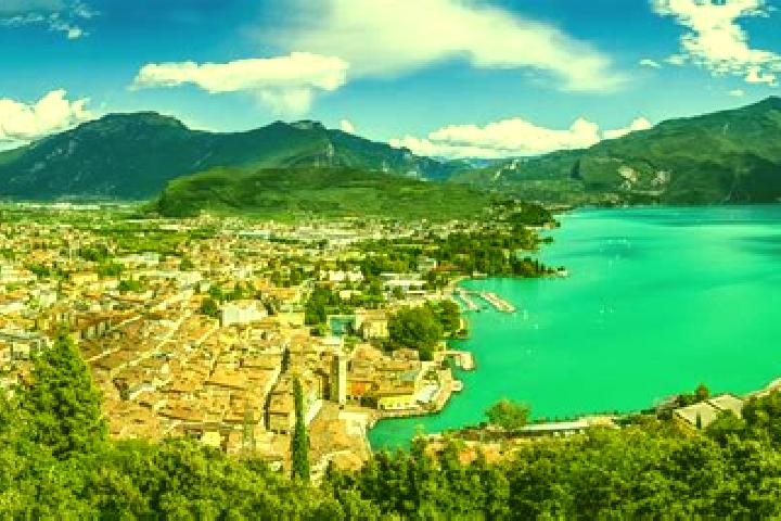 Kinsley, 31 — Escort in Doberdo del Lago, Italy