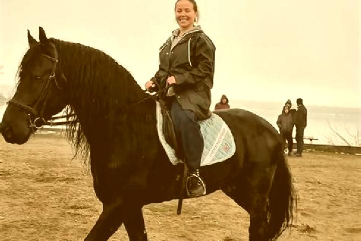 Kinsley, 31 — Escort in Garla-Mare, Romania