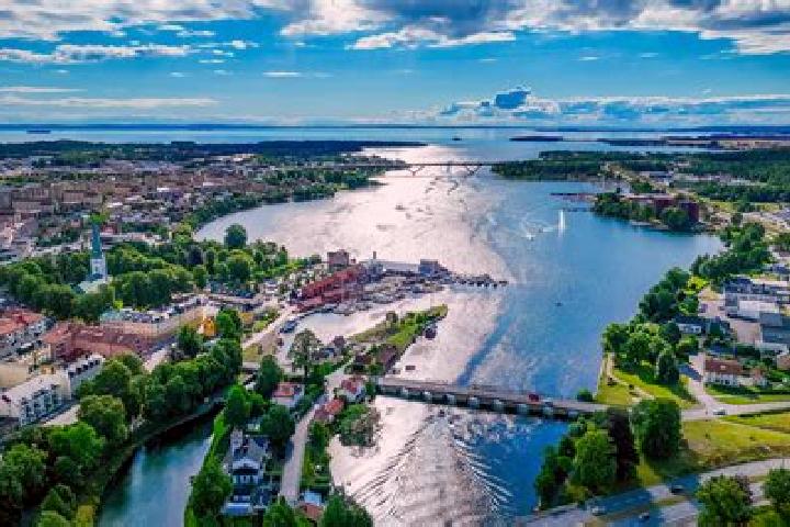 Kinsley, 31 — Escort in Motala, Sweden
