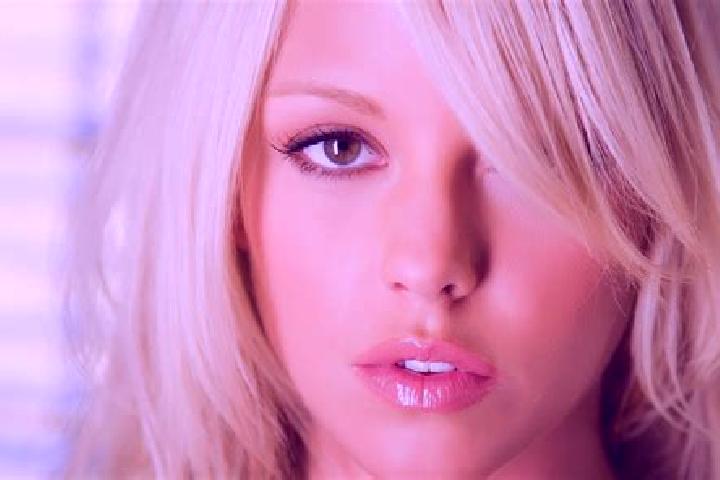 Kinsley, 32, a blonde brown-eyed mixed companion based in Pete-Pete. Offering Deep French Kissing, A-Level, Duos, Erotic Massage, Fetish. Available for incal...