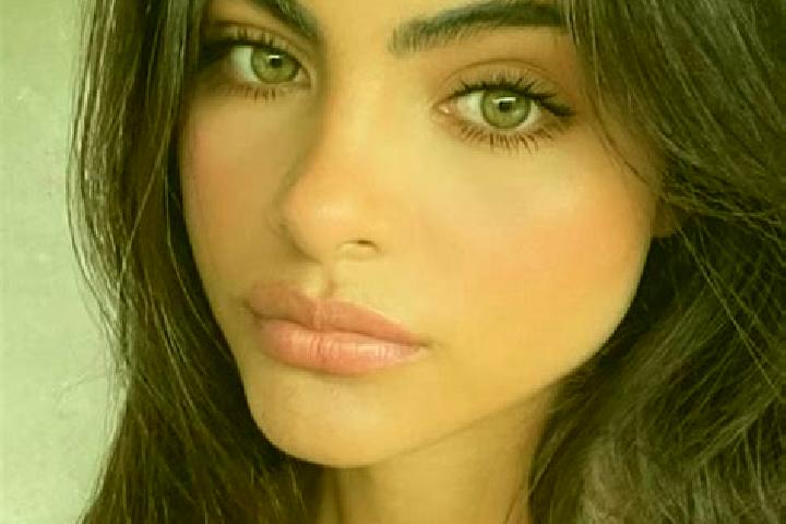 Kinsley, 32, a brunette dark-eyed middle eastern companion based in Akoudje. Offering Striptease, Erotic Massage, Girlfriend Experience, Duos. Available for ...