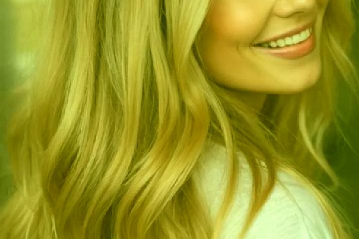 Kinsley, 32, a dark blonde hazel-eyed caucasian companion based in Montrose. Offering CIM, A-Level. Available for incall and outcall, day and evening dates.