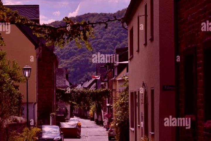 Kinsley, 32 — Escort in Bruttig-Fankel, Germany