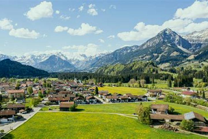 Kinsley, 32 — Escort in Obermaiselstein, Germany
