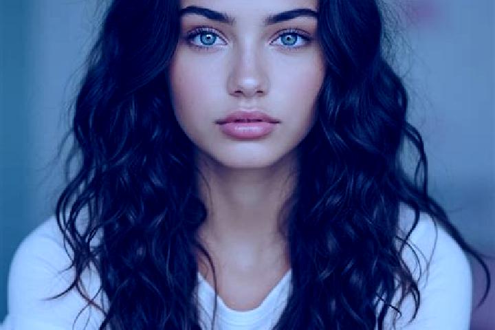 Kinsley, 33, a brunette green-eyed mediterranean companion based in Naklo. Offering Striptease, A-Level, Domination. Available for incall and outcall, overni...