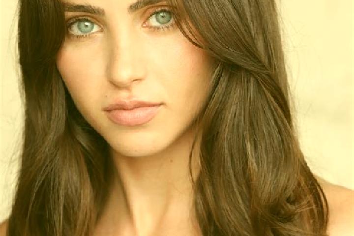 Kinsley, 33, a brunette hazel-eyed latina companion based in Makarovo. Offering Striptease, Dinner Date, 69, Erotic Massage. Available for incall and outcall...