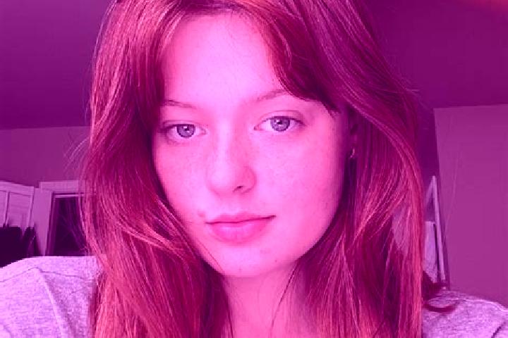 Kinsley, 33, a red brown-eyed european companion based in Metkono. Offering GFE, Party Girl, Dinner Date. Available for incall and outcall, day and evening d...