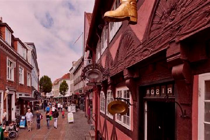 Kinsley, 33 — Escort in Randers, Denmark