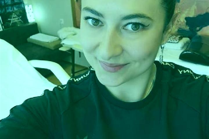 Kinsley, 34, a black dark-eyed caucasian companion based in Pelezi. Offering OWO, Striptease, Girlfriend Experience, Deep French Kissing, Massage. Available ...