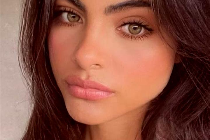 Kinsley, 34, a black hazel-eyed caucasian companion based in Ware Shoals. Offering CIM, A-Level. Available for incall and outcall, overnight bookings available.