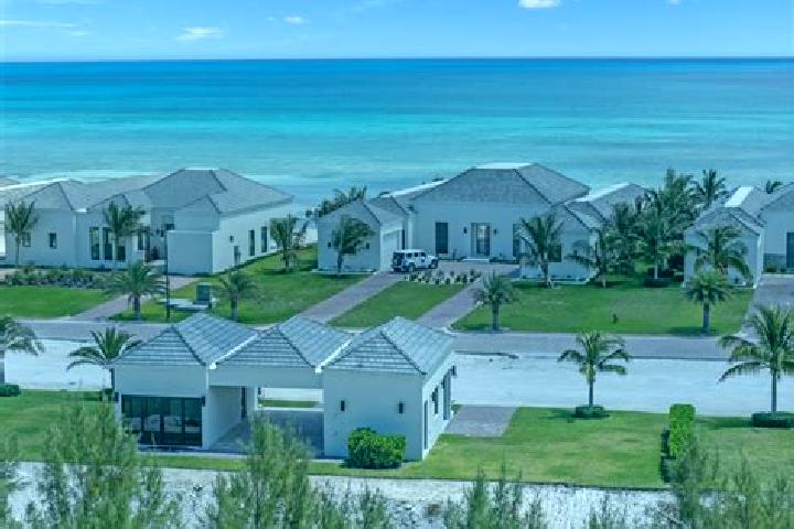 Kinsley, 34 — Escort in Abraham s Bay, Bahamas