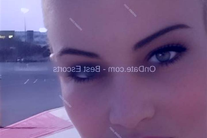 Kinsley, 34 — Escort in Chornice, Czech Republic