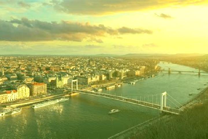 Kinsley, 35 — Escort in Pest, Hungary
