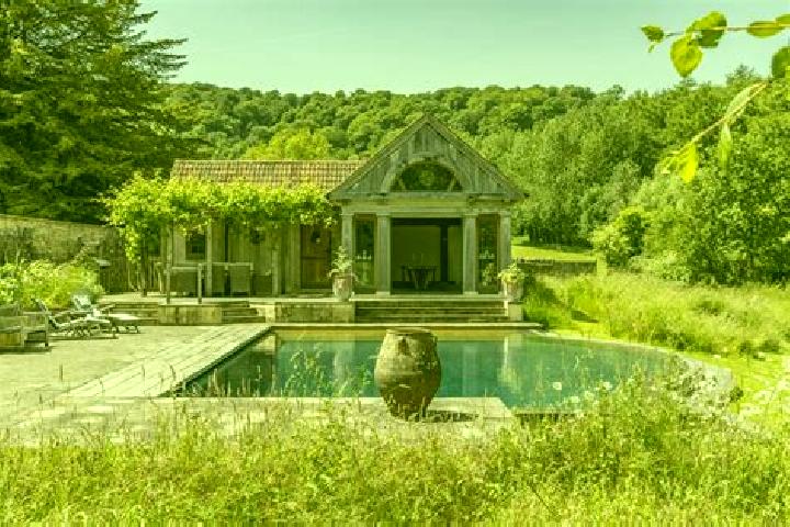 Kinsley, 35 — Escort in Puttenham, United Kingdom