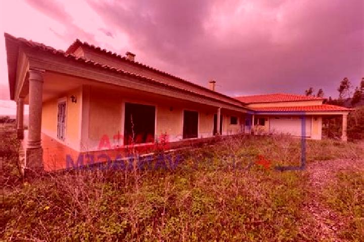 Kinsley, 35 — Escort in Vila Verde dos Francos, Portugal