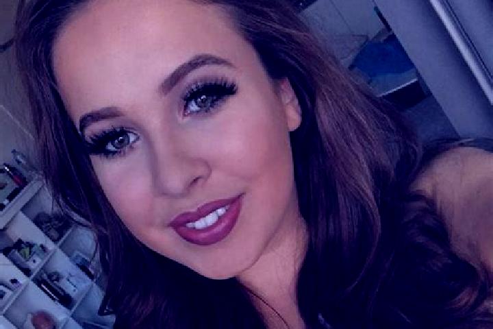 Kinsley, 36, a red dark-eyed middle eastern companion based in Shama Junction. Offering Erotic Massage, Girlfriend Experience, Travel Companion, Massage, Tan...