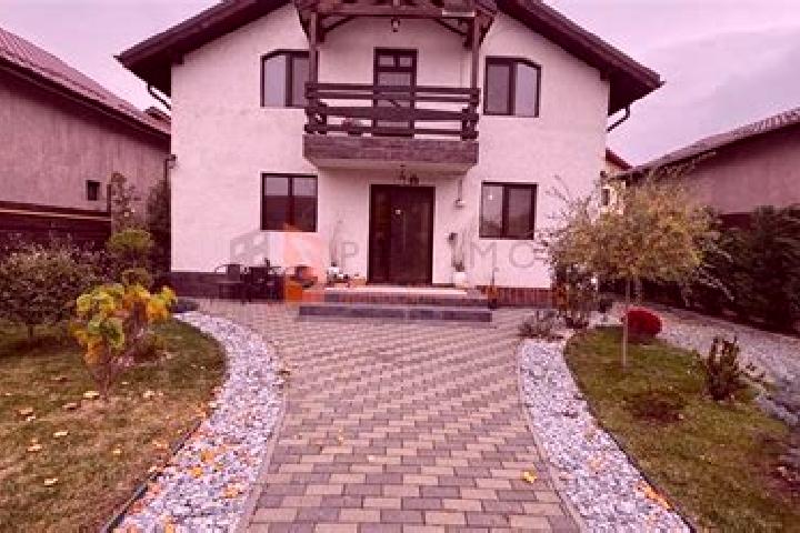 Kinsley, 36 — Escort in Capatanesti, Romania