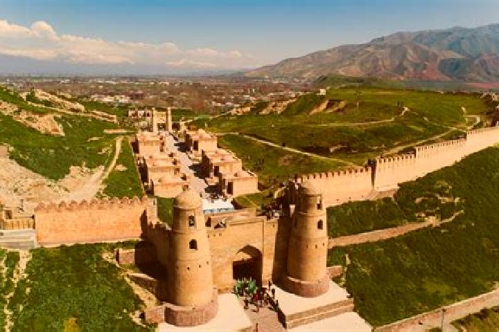 Kinsley, 36 — Escort in Hisor, Tajikistan
