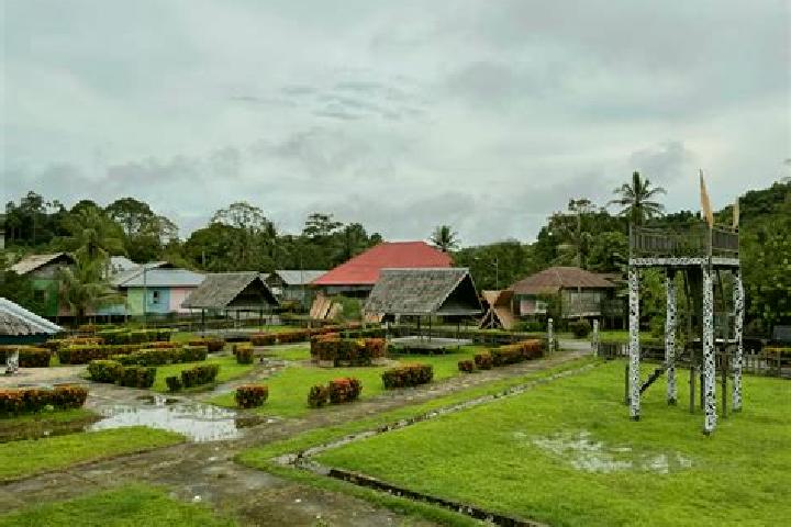Kinsley, 36 — Escort in Long Loreh, Indonesia