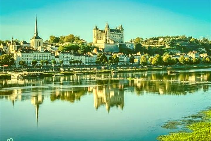 Kinsley, 36 — Escort in Mosnes, France