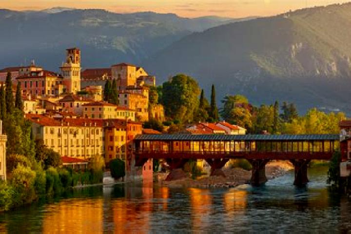 Kinsley, 36 — Escort in San Bassano, Italy