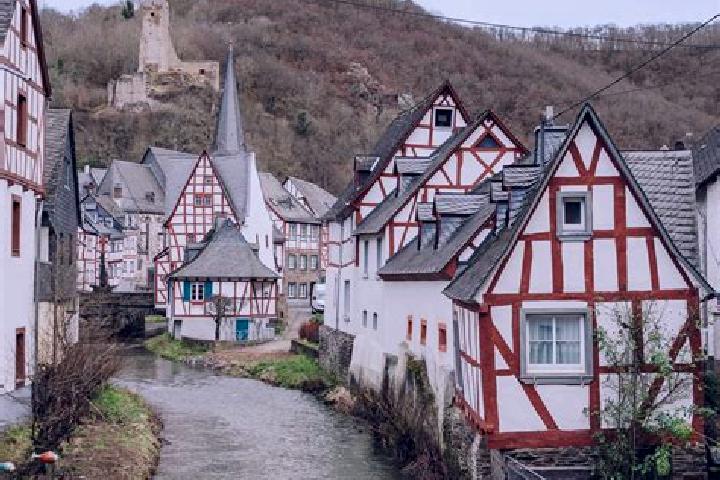 Kinsley, 36 — Escort in Simmerath, Germany