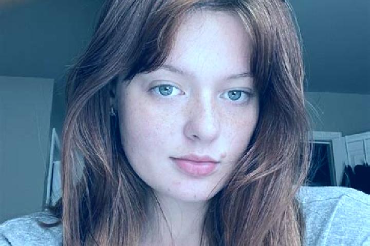 Kinsley, 37, a auburn amber-eyed caucasian companion based in Otdam Souriya. Offering GFE, Roleplay, CIM, Duos. Available for incall and outcall, day and eve...