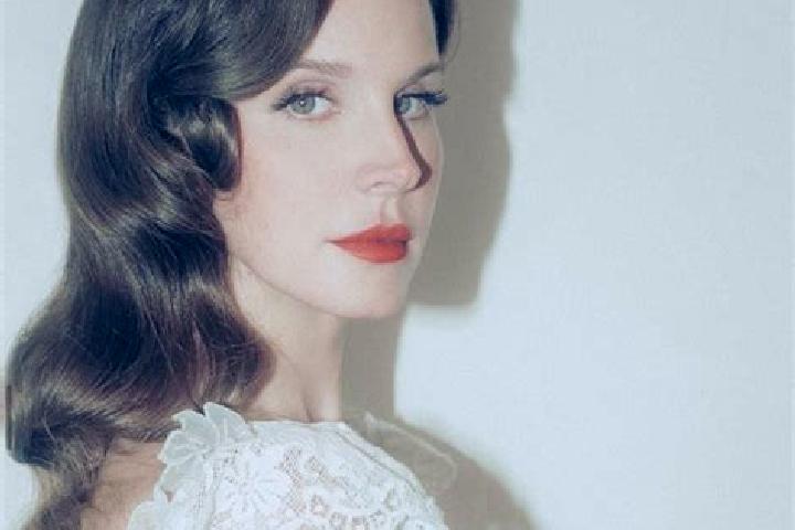 Kinsley, 37, a auburn brown-eyed european companion based in Espinoso del Rey. Offering A-Level, BDSM, Dinner Date. Available for incall and outcall, overnig...
