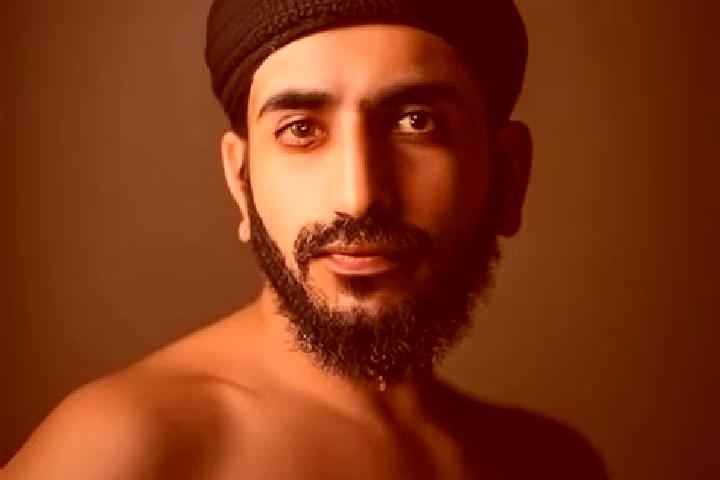 Kinsley, 37, a black grey-eyed middle eastern companion based in Peterslahr. Offering A-Level, BDSM, GFE. Available for incall and outcall, overnight booking...