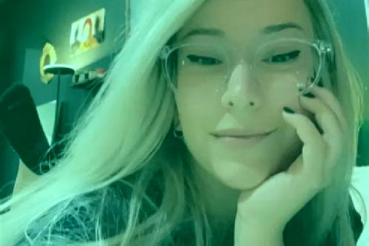 Kinsley, 37, a blonde grey-eyed mixed companion based in Vaigaga. Offering OWO, Erotic Massage, Fetish. Available for incall and outcall, day and evening dates.
