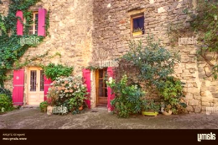 Kinsley, 37 — Escort in Aigne, France