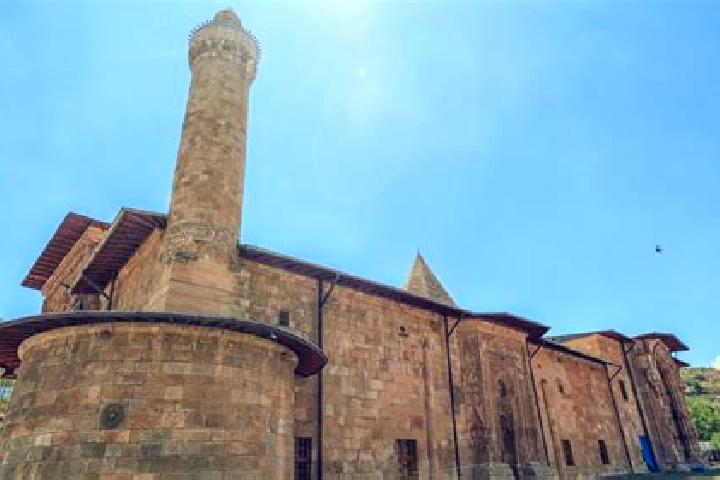 Kinsley, 37 — Escort in Divrigi, Turkey