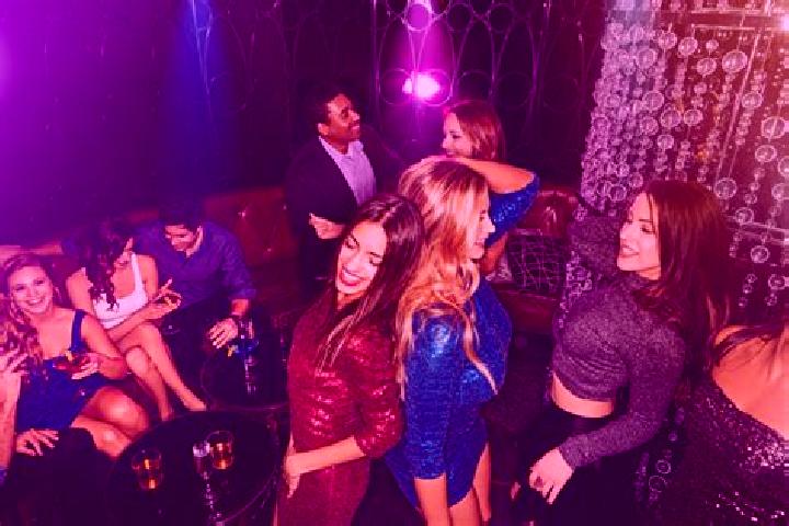 Kinsley, 38, a black amber-eyed slavic companion based in Veules-les-Roses. Offering OWO, Party Girl, Striptease. Available for incall and outcall, overnight...