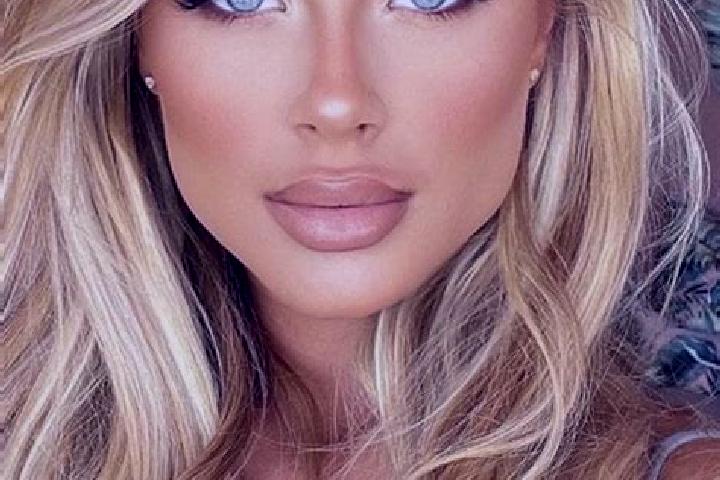 Kinsley, 38, a blonde hazel-eyed latina companion based in Dobruska. Offering Fetish, Roleplay, Massage. Available for incall and outcall, day and evening da...