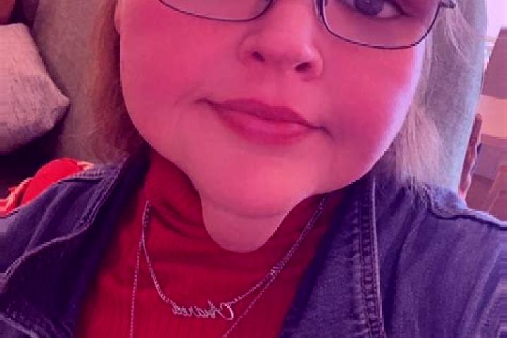 Kinsley, 38, a red blue-eyed ebony companion based in Dalton Gardens. Offering Erotic Massage, Girlfriend Experience, Striptease. Available for incall and ou...
