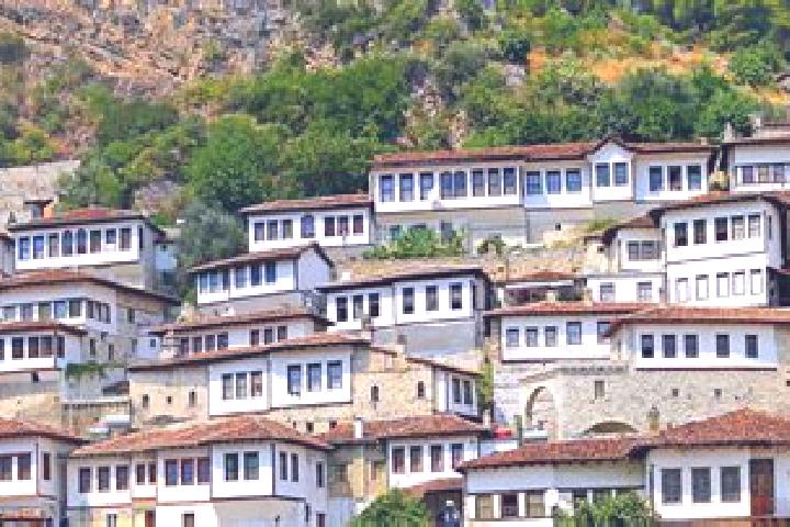 Kinsley, 38 — Escort in Xiber-Murrize, Albania