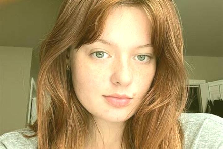 Kinsley, 39, a auburn grey-eyed caucasian companion based in Maisse. Offering Striptease, Dinner Date, Roleplay. Available for incall and outcall, day and ev...